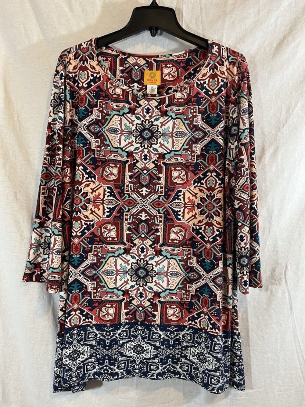 Ruby Rd Woman 1X Red & Blue Geo Print Tunic Blouse